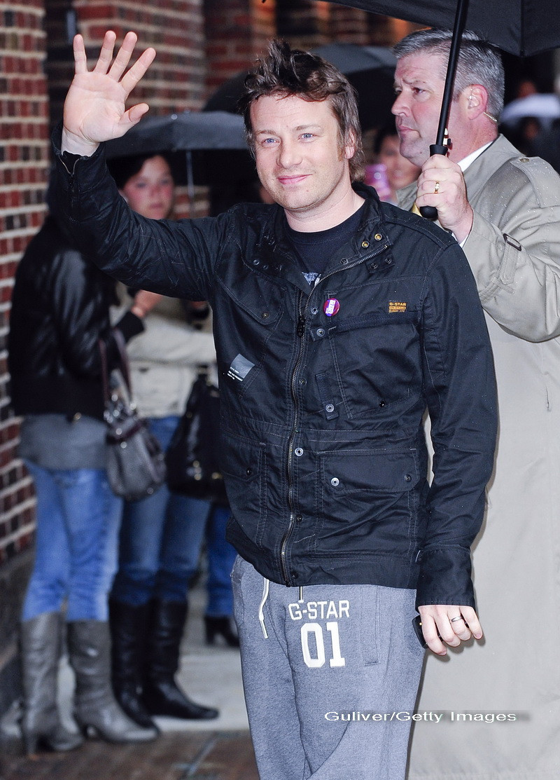 "Avocatul" mancarii sanatoase, Jamie Oliver, s-a ingrasat periculos de mult. Cum arata acum