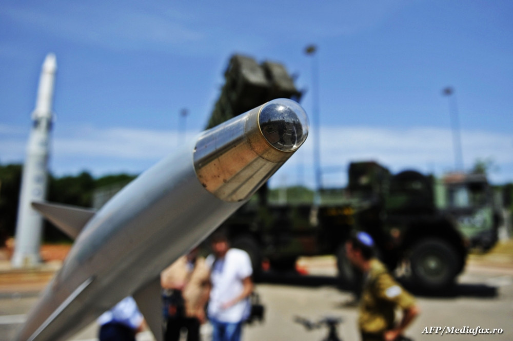 Haaretz: Iranul planuia sa atace o nava israeliana in Canalul Suez. Doi barbati, arestati in Egipt