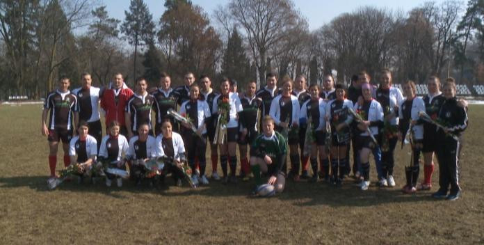 Fetele de la rugby au fost azi “stapanele” balonului oval