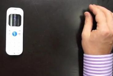 Costa 60 de lire si-l incarci o data la 15 ani. Telefonul mobil care starneste rumoare FOTO+VIDEO