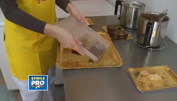 De 8 martie femeile primesc bijuterii din ciocolata cu trufe si flori cu gust de vanilie si fructe