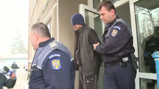 Taximetrist, in stare grava la spital, dupa ce un coleg l-a lovit. Miza: un loc bun de stationare