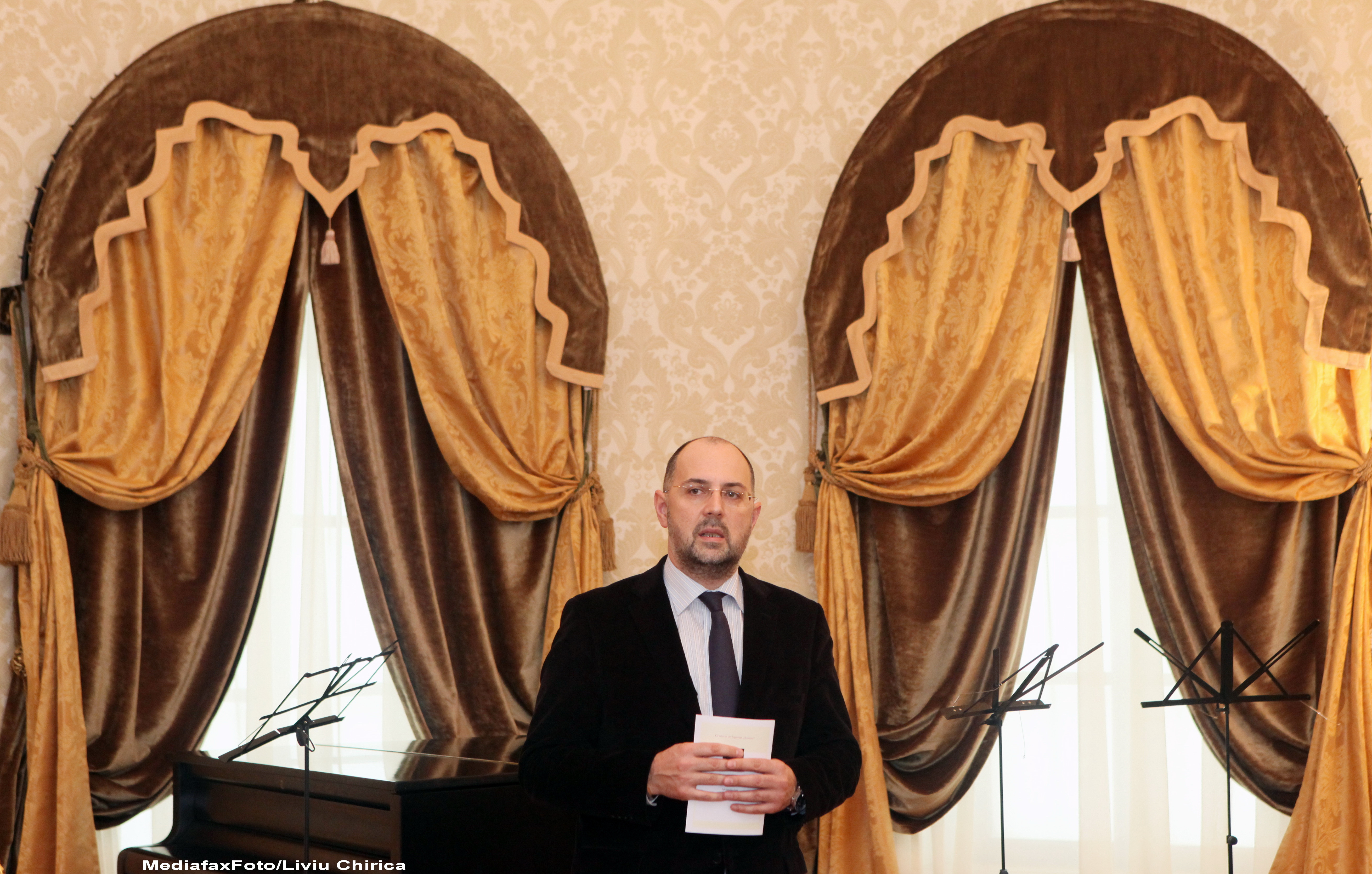 Limba maghiara la UMF Targu Mures. UDMR a invins in coalitia majoritara