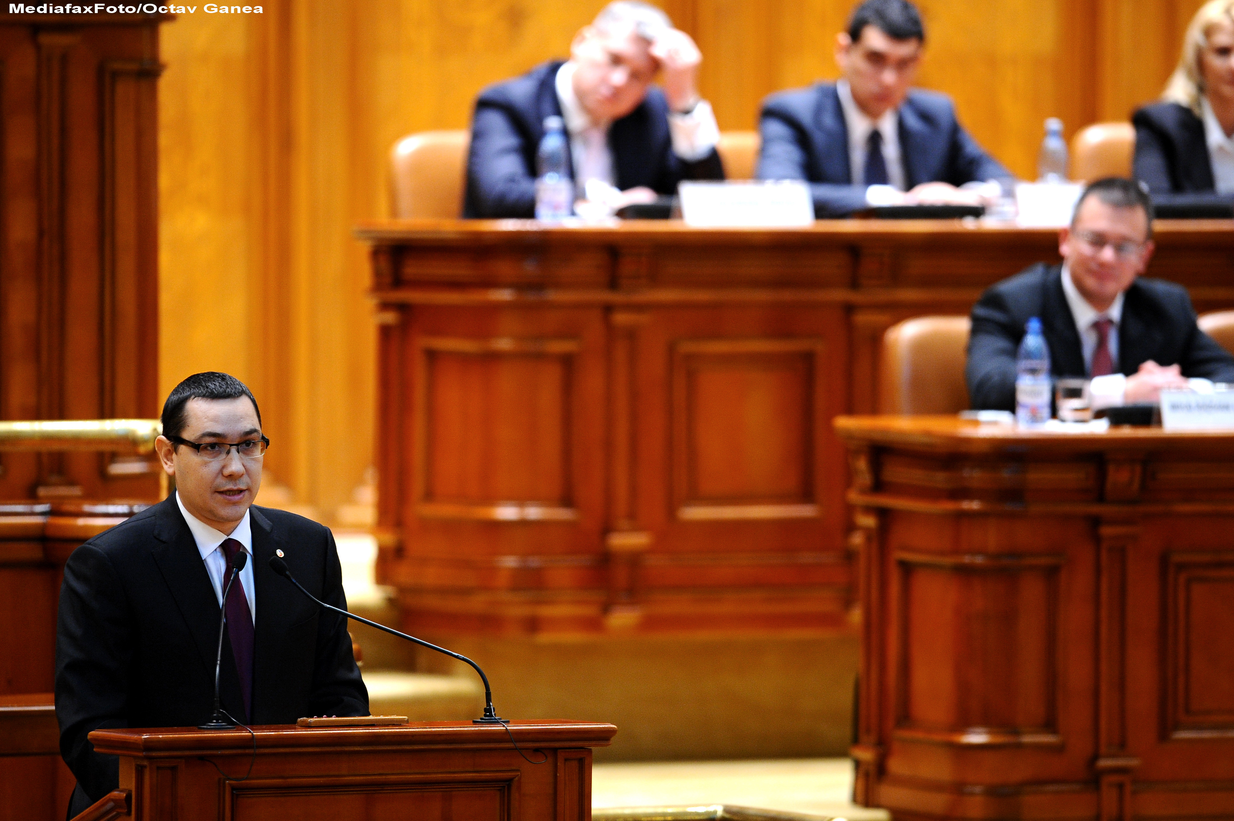 Opozitia isi va intrerupe greva parlamentara pentru a vota ridicarea imunitatii lui Boldea