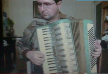 Noul sef al corpului de control al premierului Ungureanu este pasionat de cantatul la acordeon