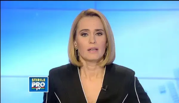 100% romanesc. Cati muncitori trebuie sa calculeze traiectoria pomului, ca sa pice FIX peste casa