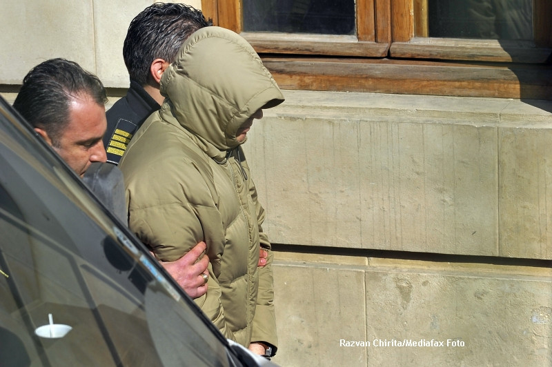 Autorul masacrului de la coafor nu plateste doar cu libertatea. Doua dintre victime cer despagubiri