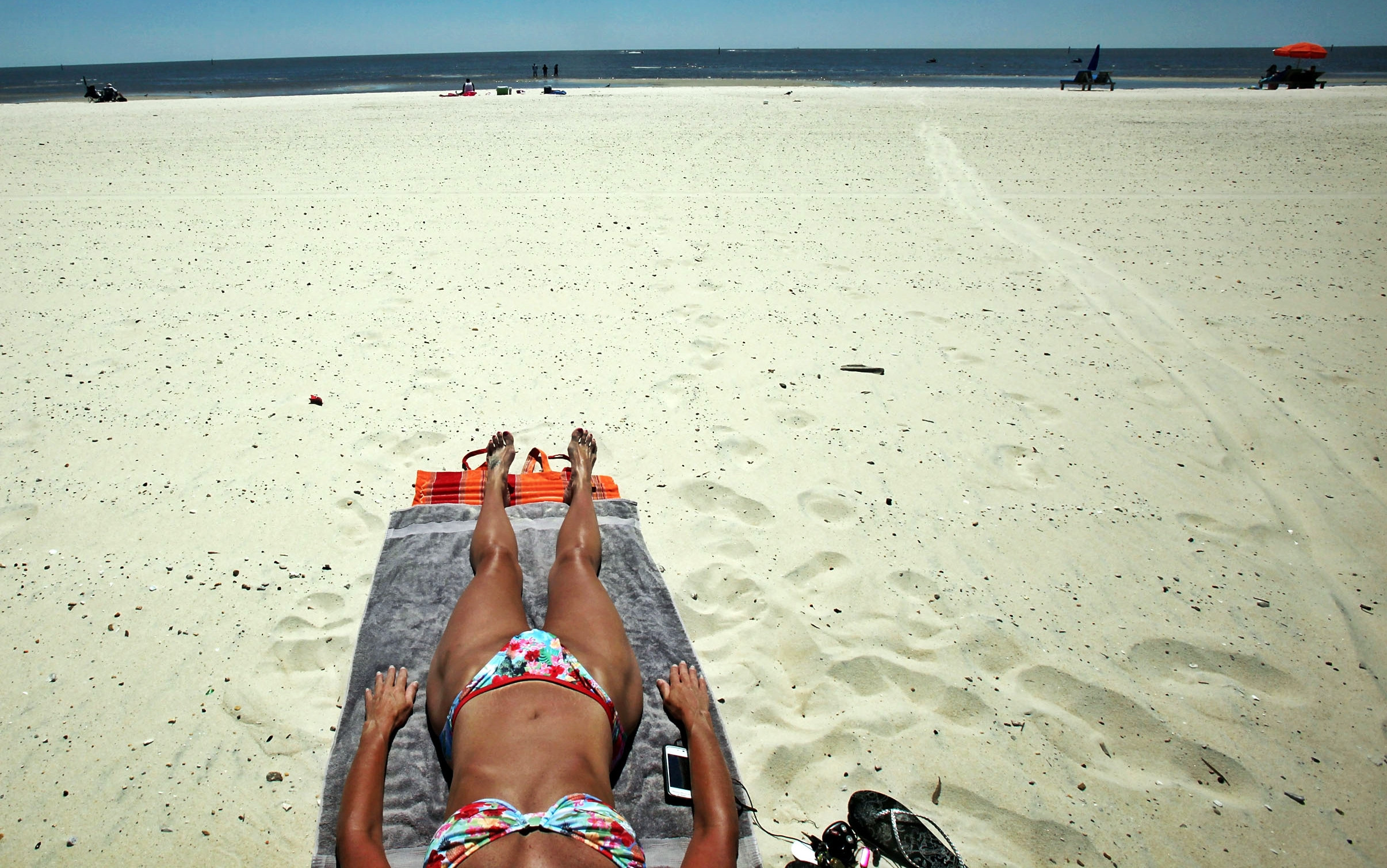 S-a licitat nisipul de pe Litoral. Cat de profitabil este sa fii administrator de plaja in Mamaia