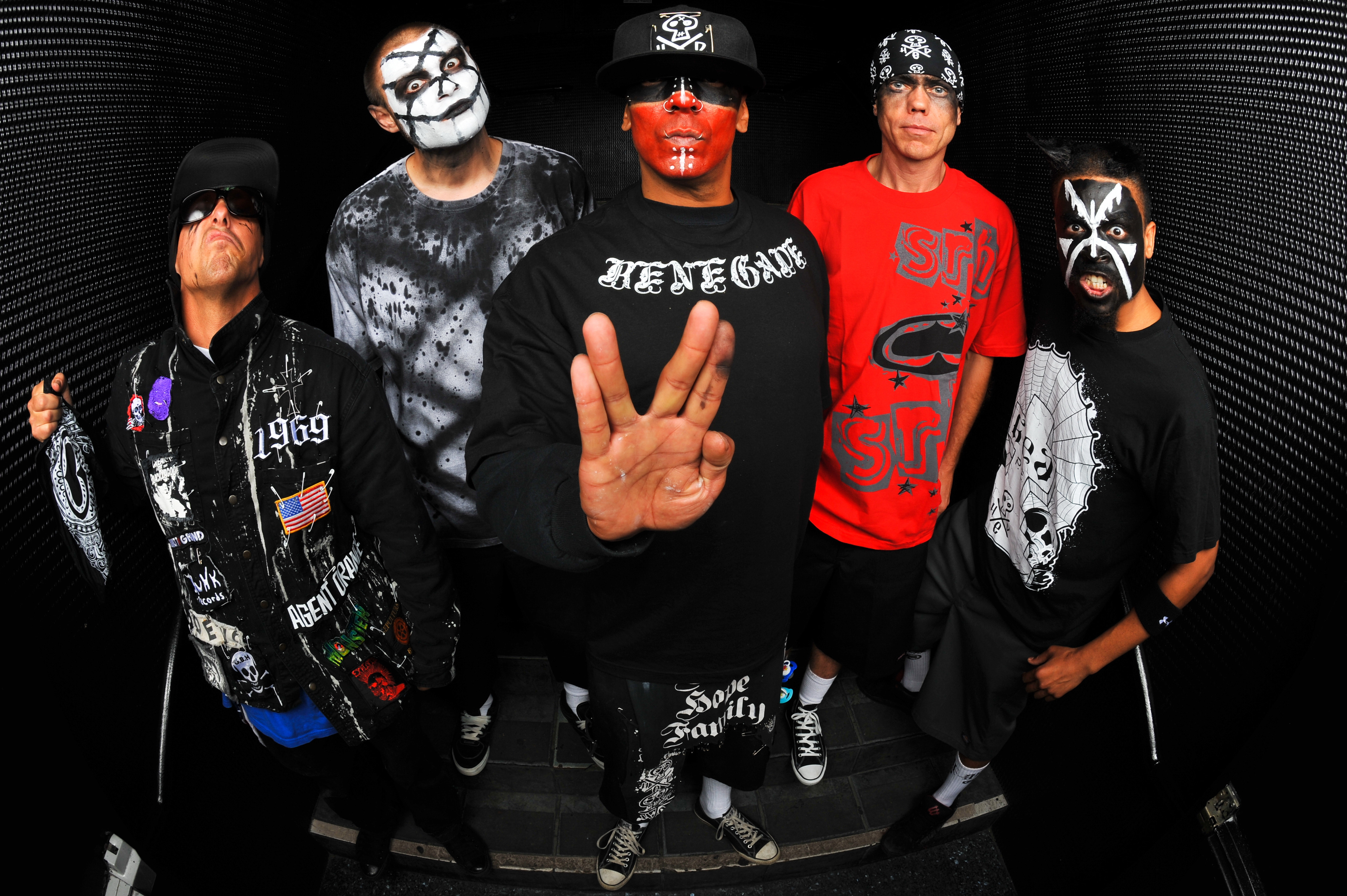 (HED) P.E., in premiera la Bucuresti! 6 aprilie 2012, Jukebox Venue