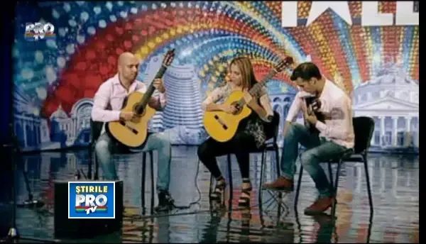 Trio Zamfirescu. Au ridicat toata sala de la Romanii au talent in picioare cu chitarele lor