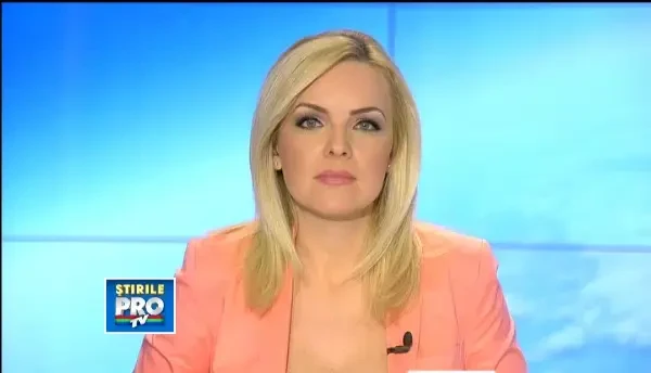 Spectacol alb in statiunea montana Straja din Valea Jiului, la Festivalul Oamenilor de Zapada