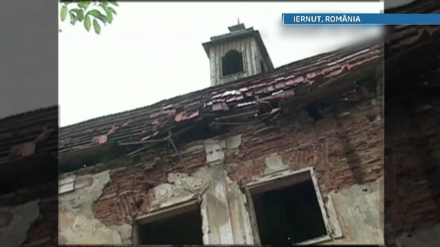 Incendiile de vegetatie fac ravagii. Un castel de 500 de ani a fost mistuit de foc