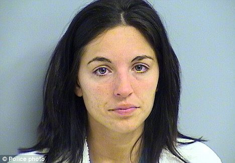 “Am facut-o din placere”. Declaratia care a trimis-o pe o profesora direct dupa gratii