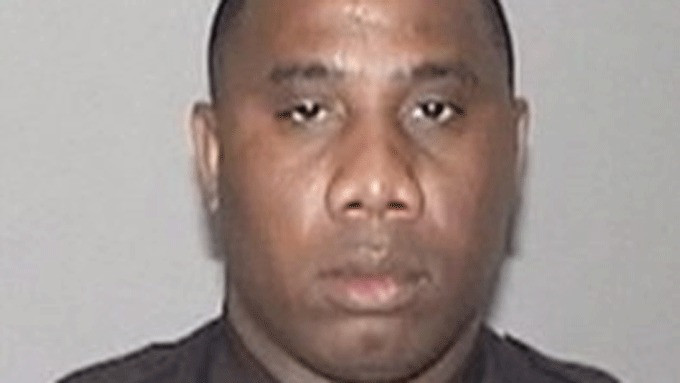 Politistii din Memphis au amutit cand au auzit ce facea un coleg de-al lor in masina de patrula