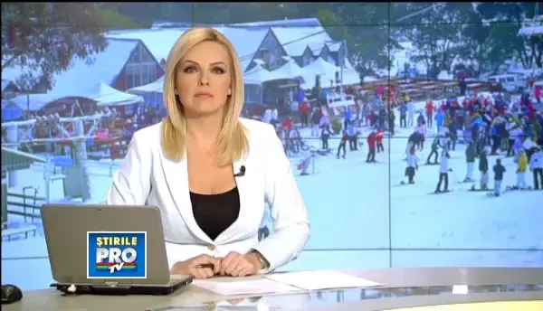 La munte s-a schiat in tricou, iar la mare curajosii au testat sa vad cat de calda e apa in martie