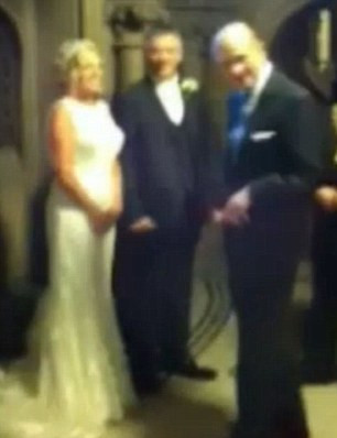 Aparitia care i-a lasat fara cuvinte.Mireasa, la un pas sa lesine cand a vazut cine a venit la nunta