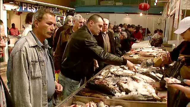 De Buna Vestire, romanii s-au inghesuit sa cumpere peste. Urmatoarea dezlegare e de Florii