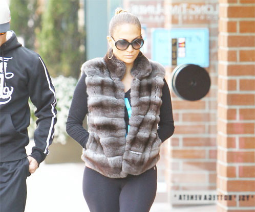 Jennifer Lopez a uitat ce era mai important la asa tinuta. Fotografii au surprins detaliul jenant