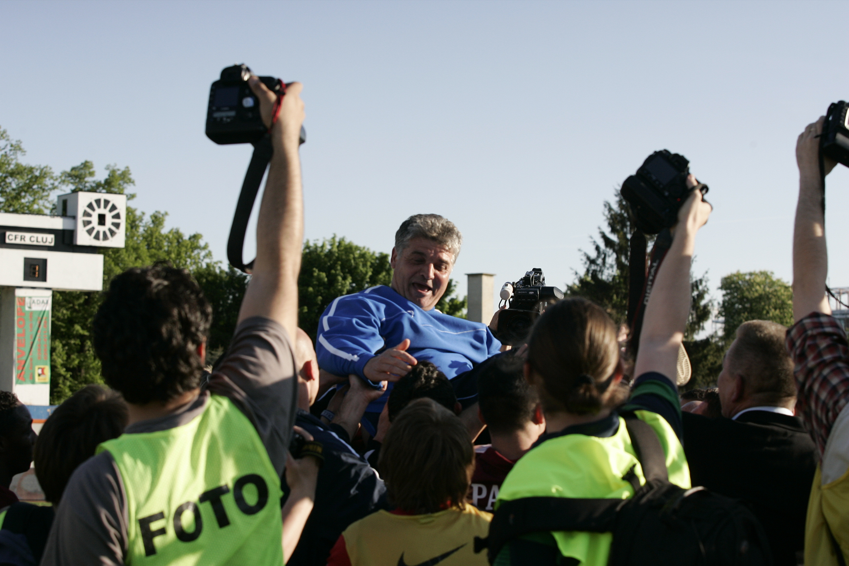 GHICI CINE VINE DISEARA LA CINA? Andone in Gruia!