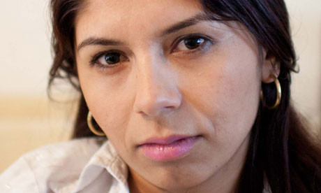 Tiganca Ramona, la masa cu Regina Elisabeta, dupa ce in urma cu sase luni vindea ziare