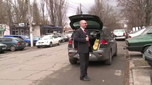 Mihail Boldea, prima noapte dupa gratii. Fratele mai mare i-a adus pasta de dinti