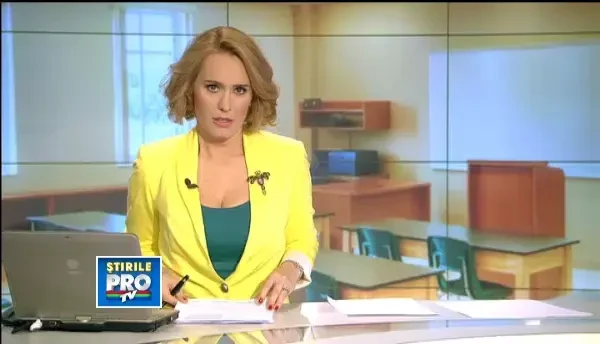 Scene incredibile la o scoala din Vaslui. Mama unei eleve a fost batuta de un profesor si a lesinat