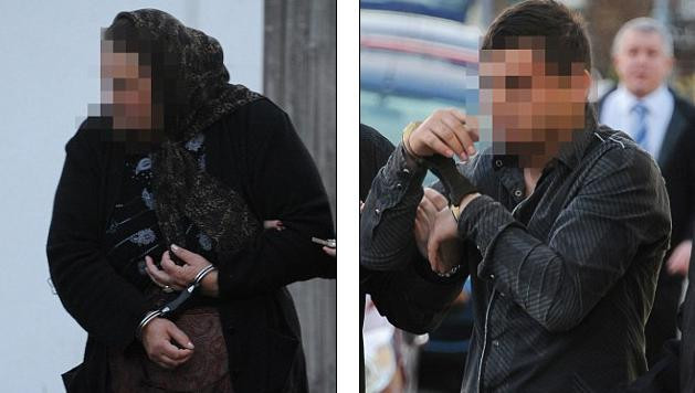 Munti de bani intr-o mizerie crunta. Cum sunt "munciti" banii pentru palatele tiganesti din Huedin