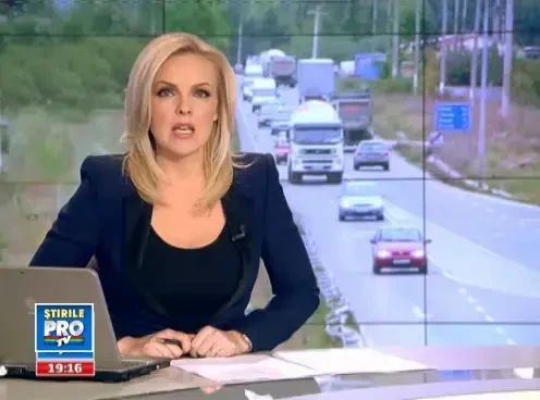 VIDEO. Masina prefectului de Timis - depasire pe linie dubla continua si cursa nebuna pe contrasens