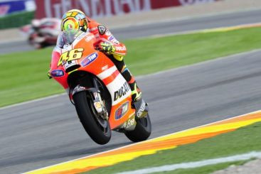 Doi giganti auto se lupta pentru un cunoscut producator de motociclete