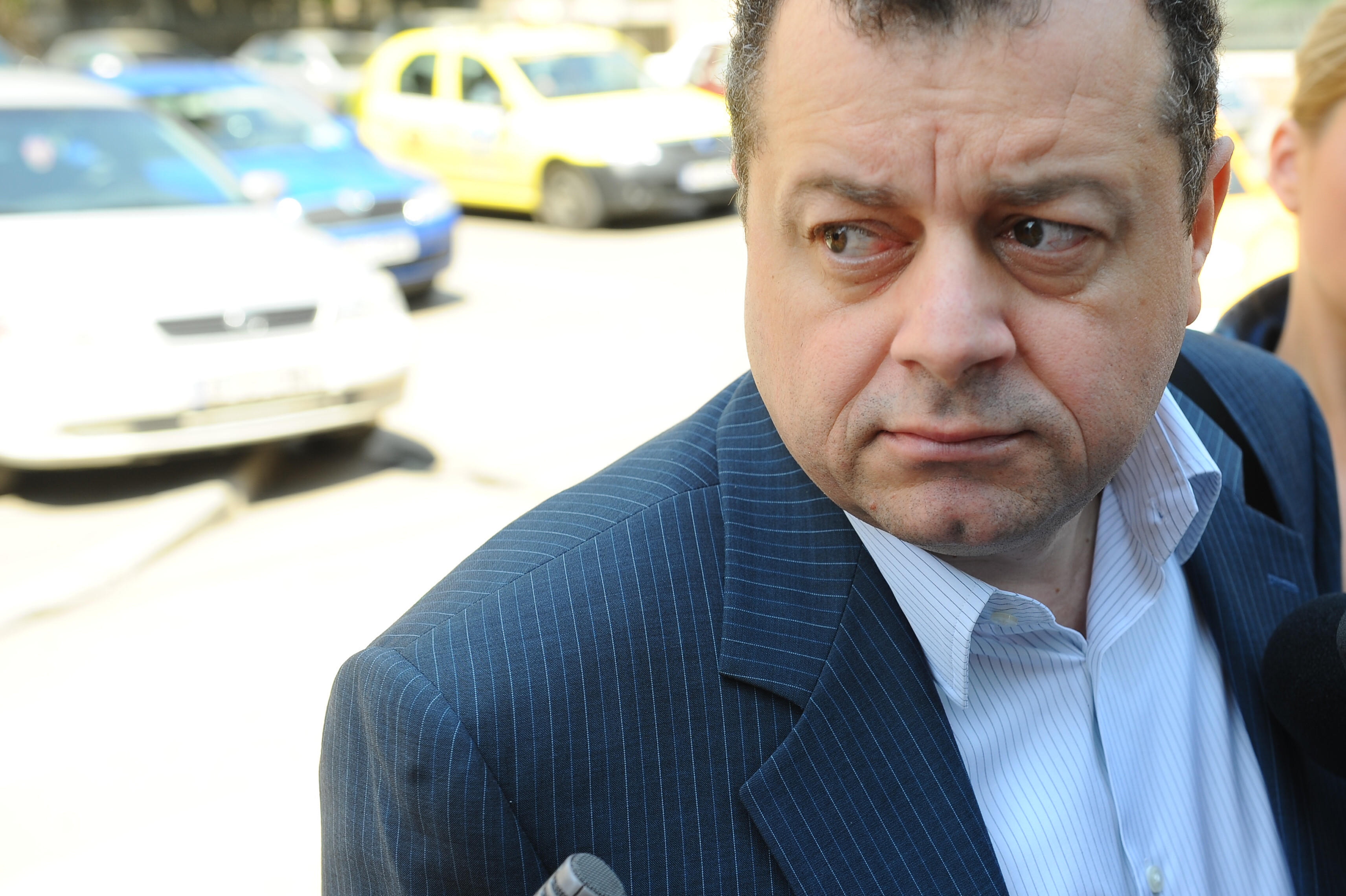 Mircea Banias, Eugen Bogatu, Laurentiu Mironescu si alte 36 de persoane, trimisi in judecata