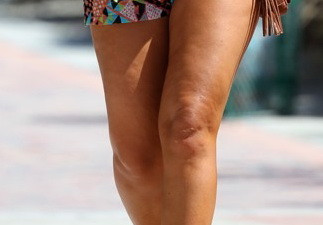 Dezastrul surprins din intamplare. Vedeta a izbucnit in plans cand a vazut fotografia: "Sunt grasa"