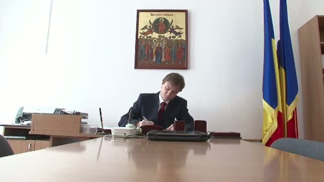 Alegeri cu premii. Partidele isi cauta candidati la mica publicitate si fac tombole pentru votanti