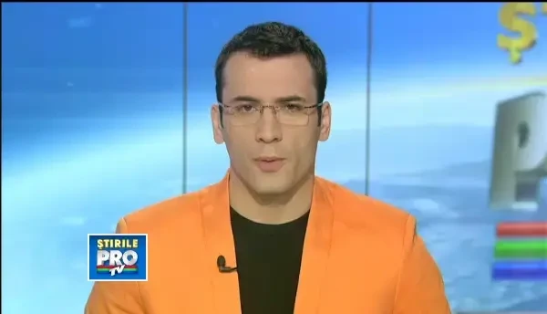 "Protejati clientul de tot Parlamentul". 400 de taximetristi protesteaza in Piata Constitutiei