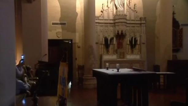 I-a cerut lui Dumnezeu sa ii trimita un semn. Cand a deschis ochii era sa lesine. VIDEO