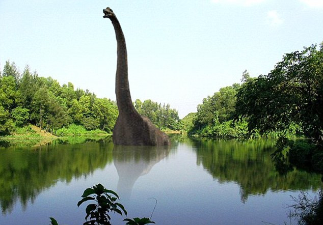 dinozaur in lac