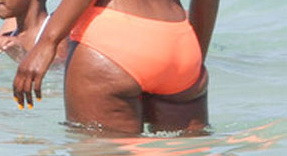 Vremurile acestei dive au apus. Dezastrul scos in evidenta de costumul de baie. FOTO