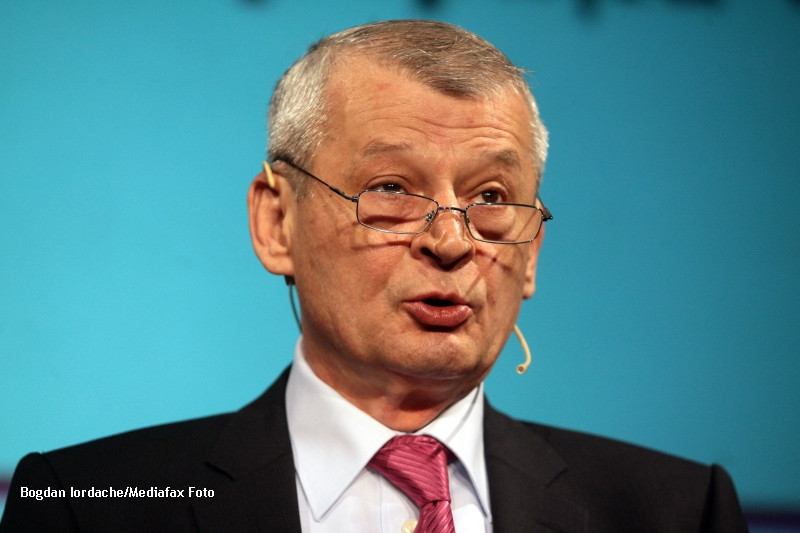 Sorin Oprescu, victima a gropilor din Capitala. A calcat intr-un crater format peste noapte