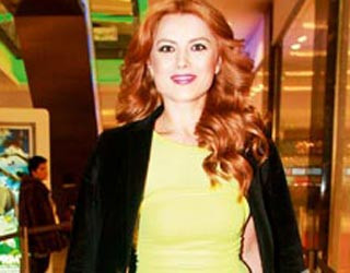 Elena Gheorghe, asa cum n-ai mai vazut-o niciodata. Cum arata artista dimineata, fara pic de machiaj