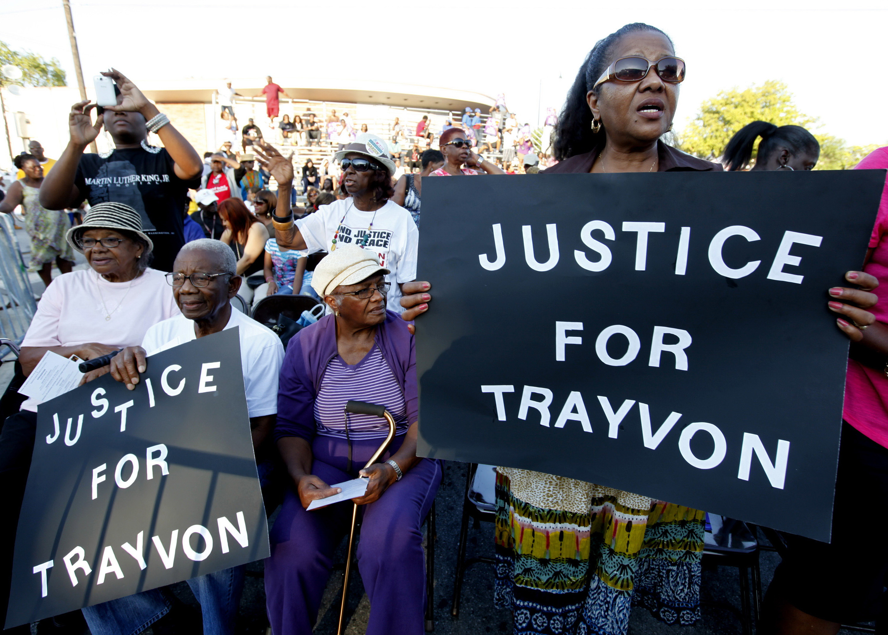 Scandalul "Trayvon Martin" din SUA obliga Coca Cola sa renunte la unul dintre parteneriatele sale