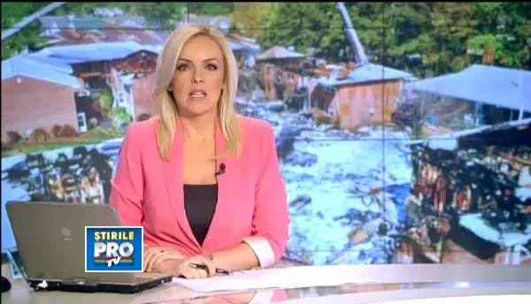 FOTO. Ce a ramas in urma dupa ce avionul de vanatoare al Fortelor Navale a lovit o zona rezidentiala