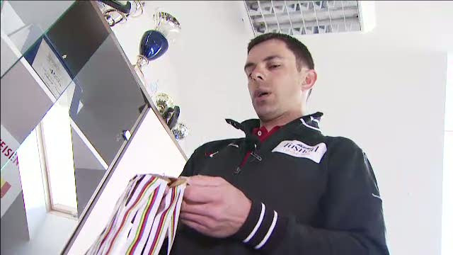 Profil de invingator. Povestea lui Eduard Novak, campionul care isi infrunta in fiecare zi destinul