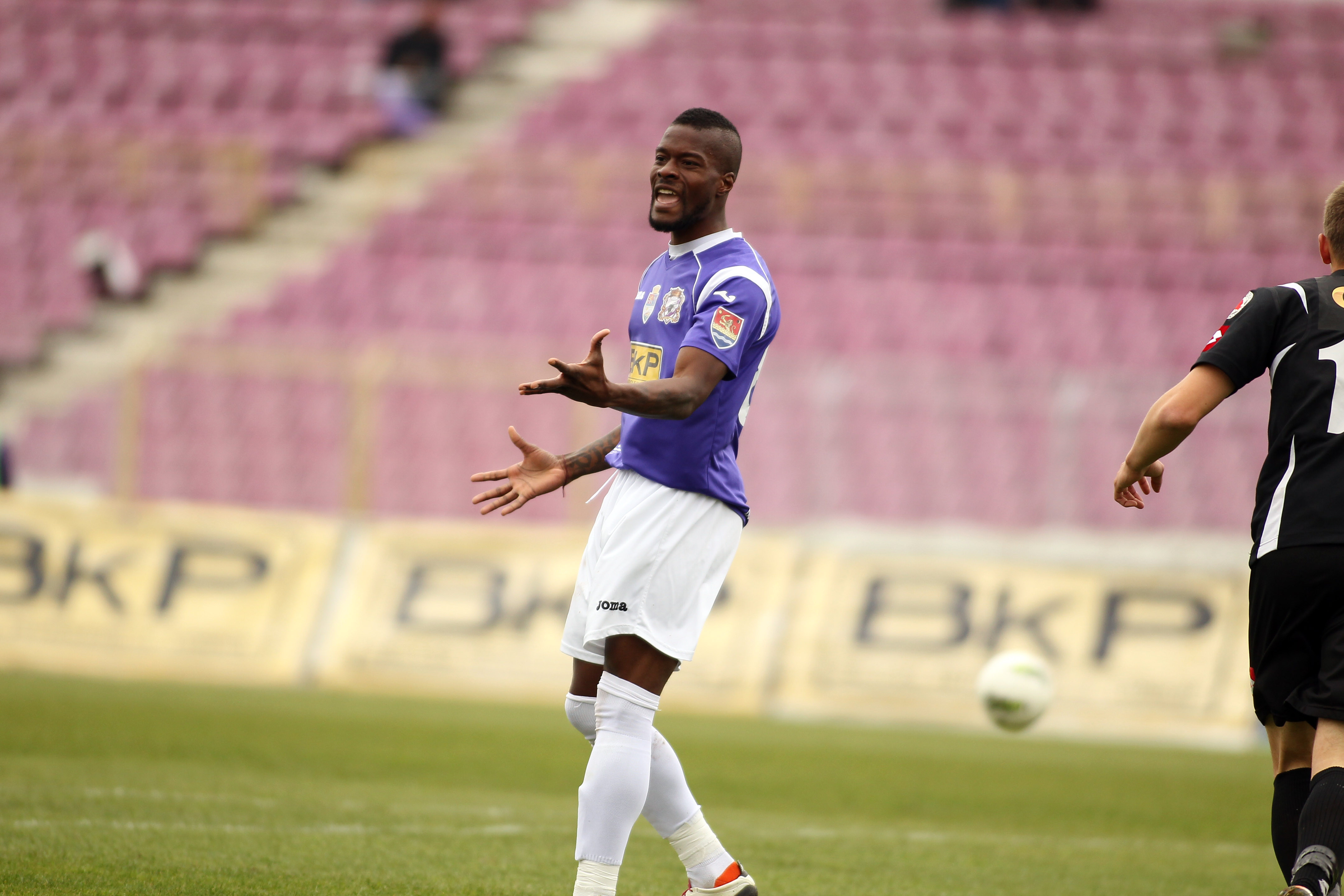 Velcea mai pierde un jucator! Tosaint Ricketts a plecat de la Poli