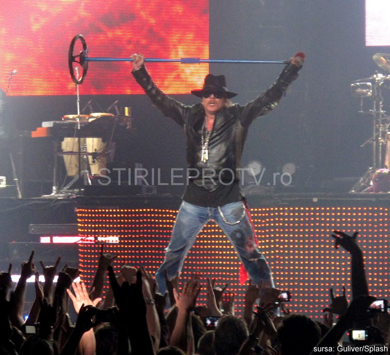 Ii stii toate piesele, le asculti inca in disperare, dar nu o sa-l recunosti niciodata. FOTO