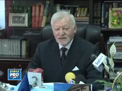 (P) Urari de Paste din partea conducerii Universitatii de Vest