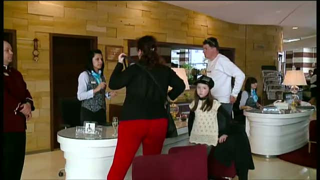 90% din cei 10.000 de turisti cazati in statiunile din Bulgaria sunt romani. La noi la mare e pustiu