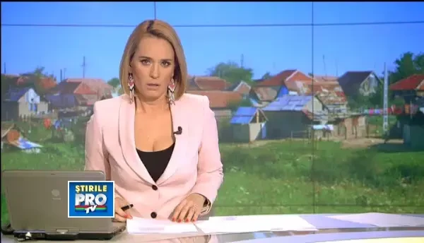 O familie din Vaslui isi bate joc de darul vietii. Le-a murit al treilea copil. Ei erau la carciuma