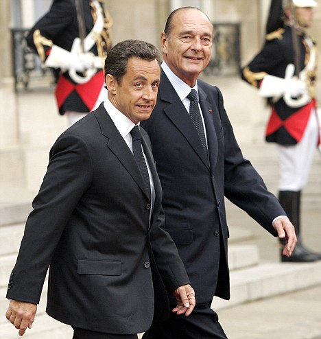 Lovitura pentru Sarkozy. Jacques Chirac anunta ca il va vota pe contracandidatul de stanga