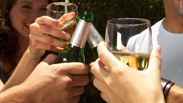 Ai baut aseara? Asta te scapa de mahmureala