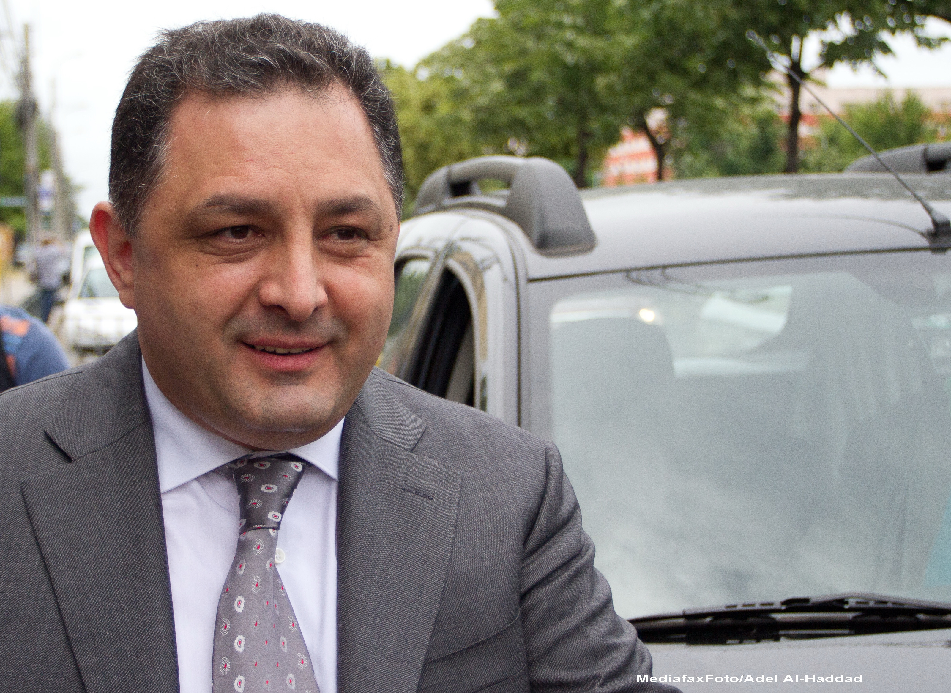 Marian Vanghelie catre copii: Eu daca ma duceam la scoala la timpul potrivit ii bateam pe multi