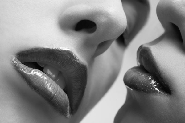 "M-am trezit din coma in ceea ce uram mai mult". Prietenii, uimiti de transformarea unei femei